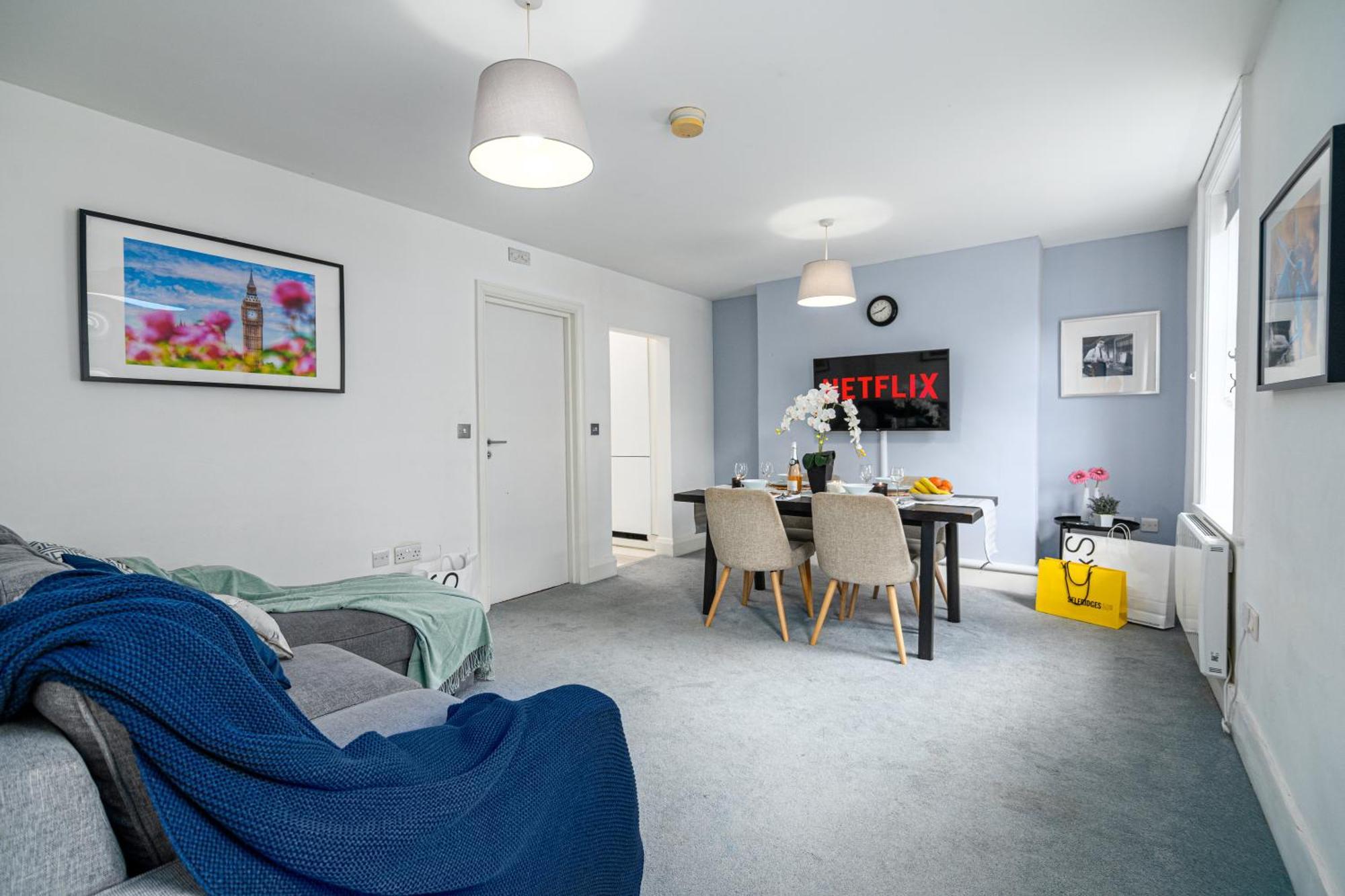 Selfridges Parkside Haven - 2 Bedroom Apartment London Exterior photo