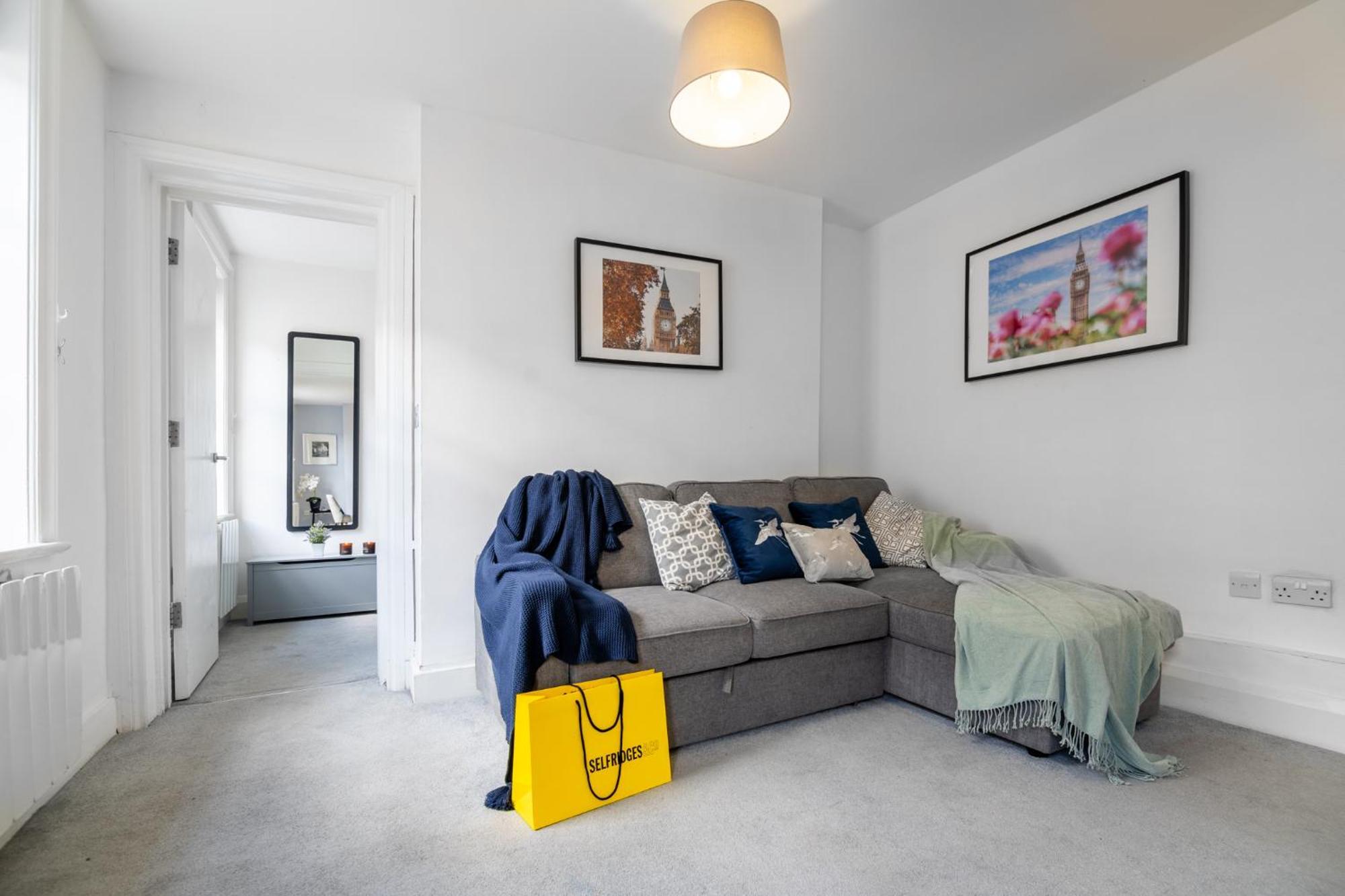 Selfridges Parkside Haven - 2 Bedroom Apartment London Exterior photo