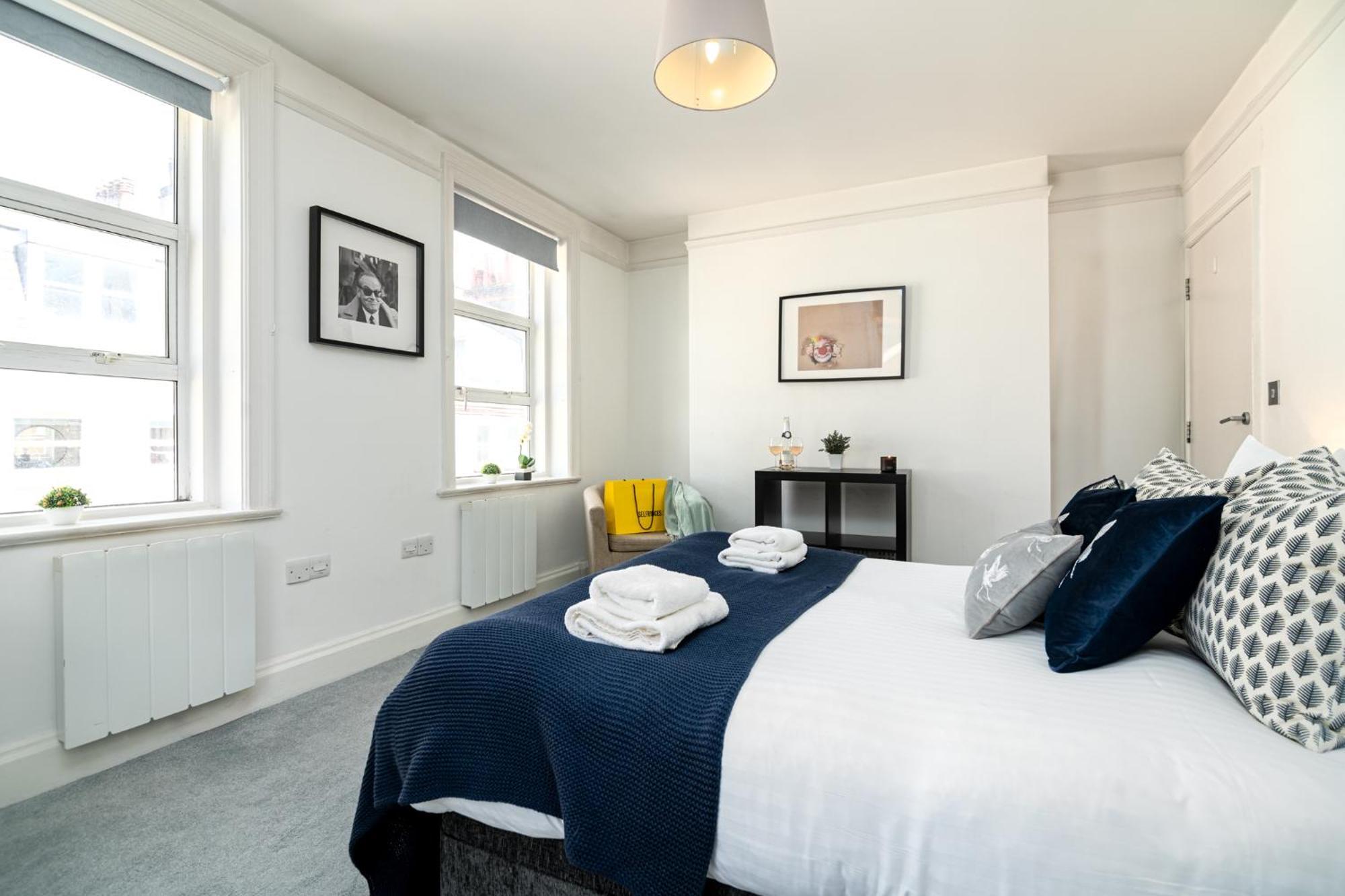 Selfridges Parkside Haven - 2 Bedroom Apartment London Exterior photo