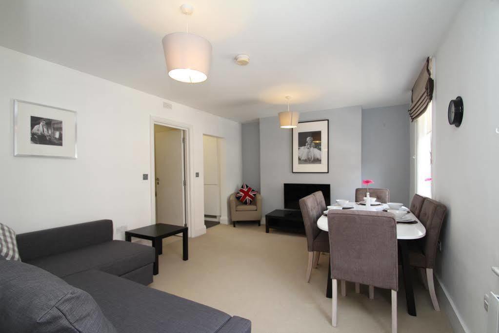 Selfridges Parkside Haven - 2 Bedroom Apartment London Exterior photo